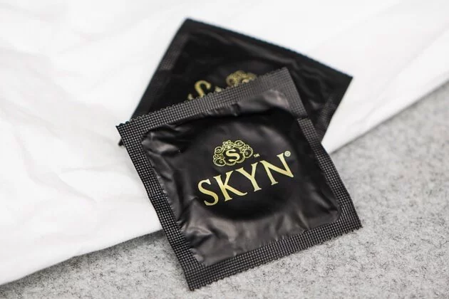 SKYN Premium 極膚水潤 (日本版) 10 片裝 IR 安全套